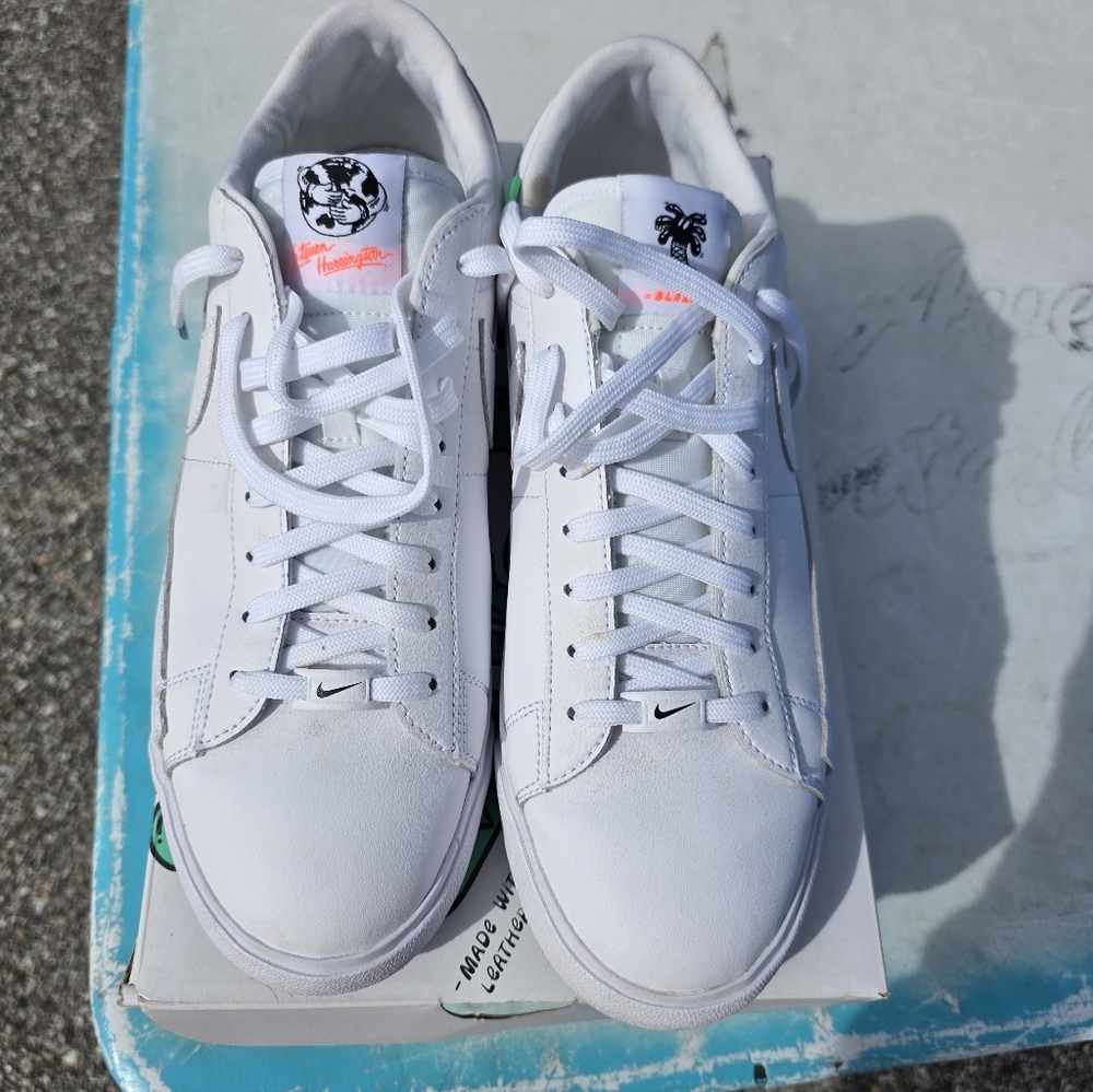 Nike Blazer Low FlyLeather QS